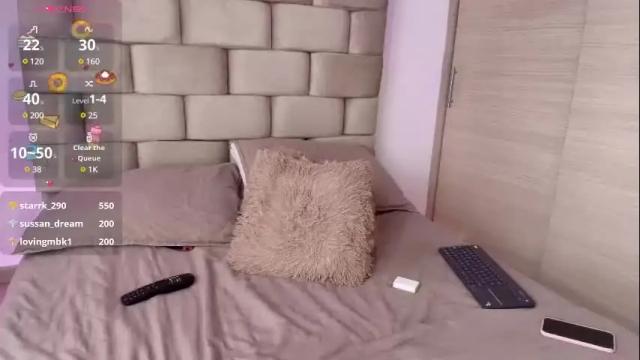 Image 10 of maithe_ferrer Stream on Chaturbate on 19 days ago