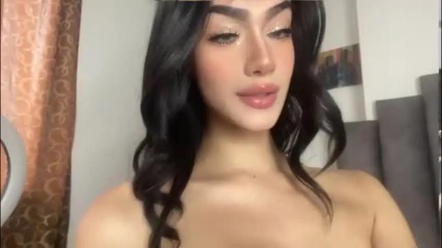 Image 6 of maithe_ferrer Stream on Chaturbate on 13 days ago