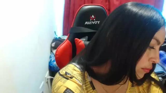 Image 10 of maitte_22 Stream on Chaturbate on 8 months ago