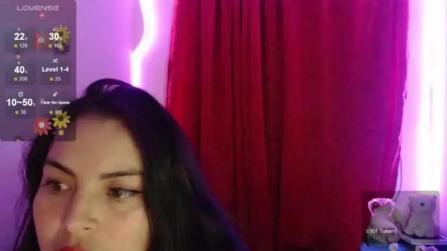 Image 2 of maitte_22 Stream on Chaturbate on 8 months ago