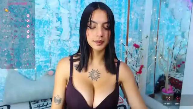 Image 11 of maja_bloom Stream on Chaturbate on 15 months ago