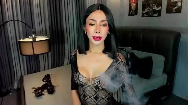 Image 3 of majesticfrancine Stream on Chaturbate on 1 month ago