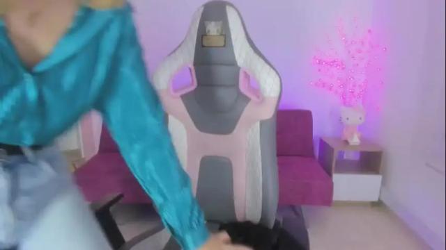 Image 6 of majo_gomez Stream on Chaturbate on 2 months ago