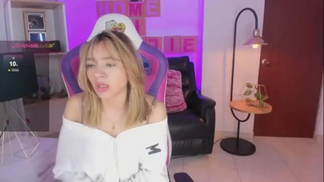 Image 3 of majo_gomez Stream on Chaturbate on 1 month ago