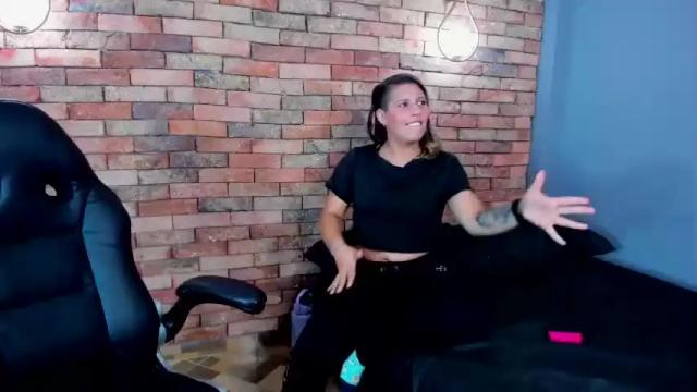 Image 6 of majo_hollo Stream on Chaturbate on 20 months ago