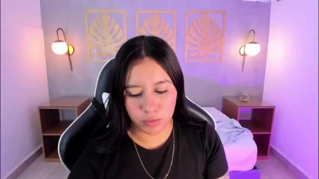 Image 3 of majo_rose Stream on Chaturbate on 1 month ago