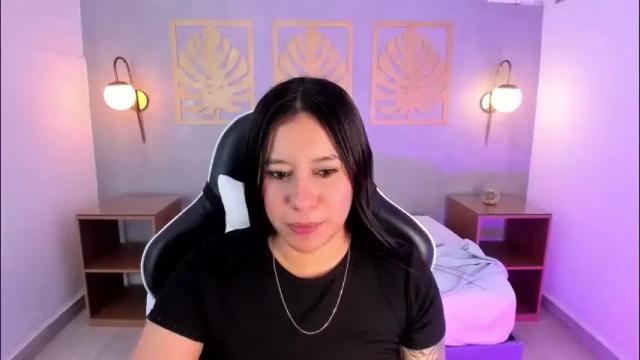 Image 4 of majo_rose Stream on Chaturbate on 1 month ago