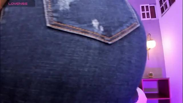 Image 4 of majo_rose Stream on Chaturbate on 1 month ago