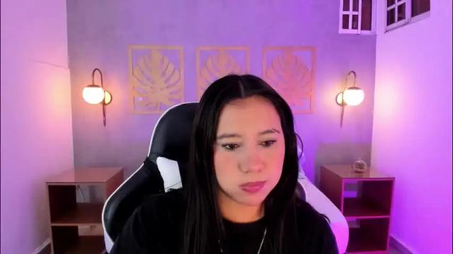 Image 3 of majo_rose Stream on Chaturbate on 1 month ago