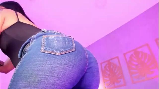 Image 7 of majo_rose Stream on Chaturbate on 19 days ago