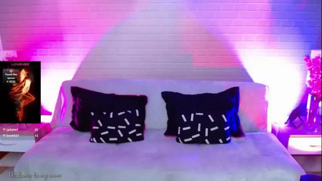 Image 2 of makarena_medina Stream on Chaturbate on 1 day ago