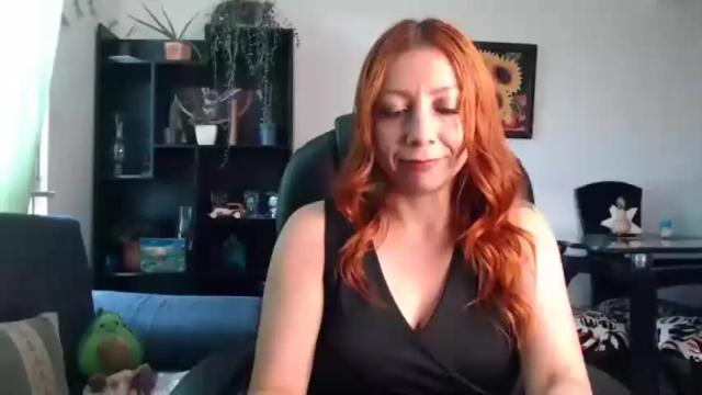 Image 2 of makarenasexyy33 Stream on Chaturbate on 14 months ago