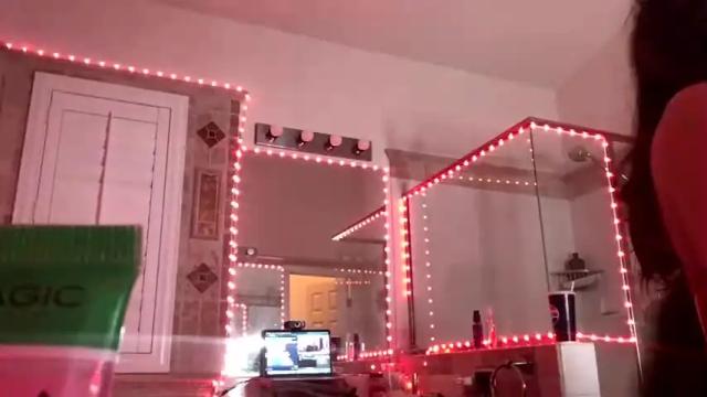 Thumbnail 3, makeouthilldani's Stream at Chaturbate, 15 months ago
