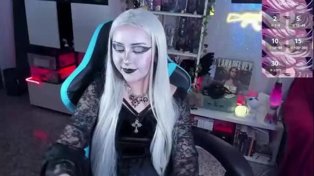 Image 4 of makii_33 Stream on Chaturbate on 9 days ago