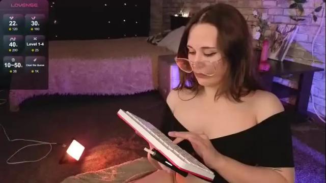 Image 2 of makima_lee Stream on Chaturbate on 2 months ago