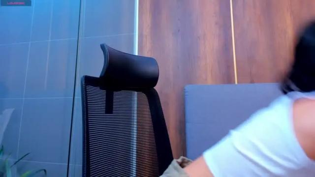 Image 12 of malaikah_colette Stream on Chaturbate on 13 months ago