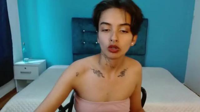 Image 3 of malakai_elowen Stream on Chaturbate on 19 months ago