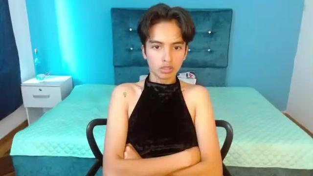 Image 7 of malakai_elowen Stream on Chaturbate on 19 months ago