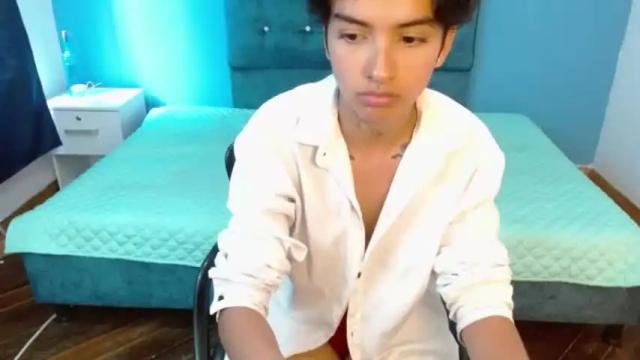 Image 10 of malakai_elowen Stream on Chaturbate on 19 months ago