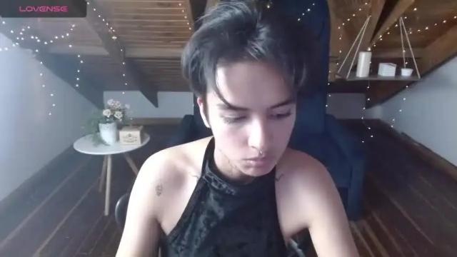Image 7 of malakai_elowen Stream on Chaturbate on 19 months ago