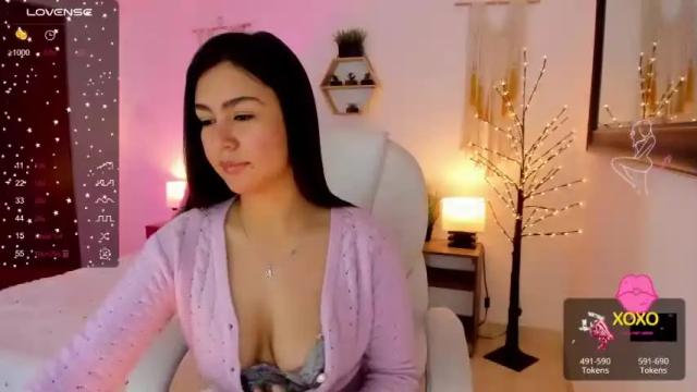 Image 3 of maleja_london Stream on Chaturbate on 21 months ago