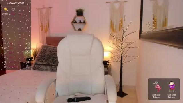 Image 10 of maleja_london Stream on Chaturbate on 19 months ago