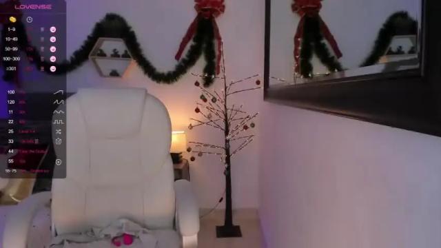 Image 8 of maleja_london Stream on Chaturbate on 18 months ago