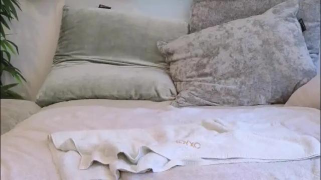 Image 4 of malenahot525 Stream on Chaturbate on 2 months ago