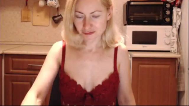 Image 3 of malenamila Stream on Chaturbate on 1 day ago