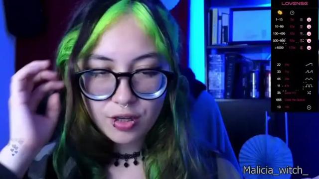 Image 2 of malicia_witch_ Stream on Chaturbate on 15 months ago