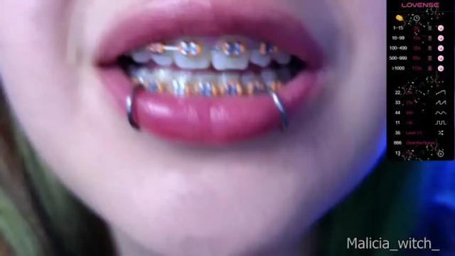 Image 3 of malicia_witch_ Stream on Chaturbate on 15 months ago