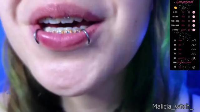 Image 6 of malicia_witch_ Stream on Chaturbate on 15 months ago