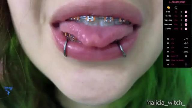 Image 3 of malicia_witch_ Stream on Chaturbate on 14 months ago