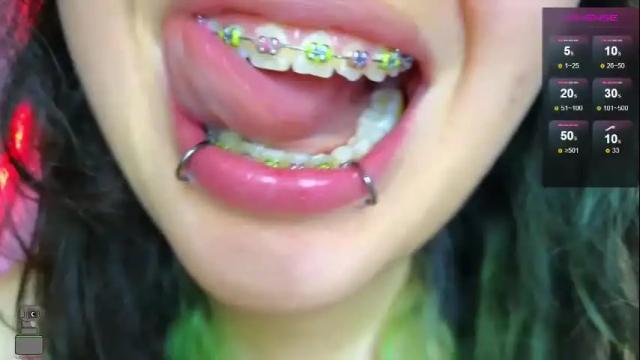 Image 6 of malicia_witch_ Stream on Chaturbate on 1 month ago