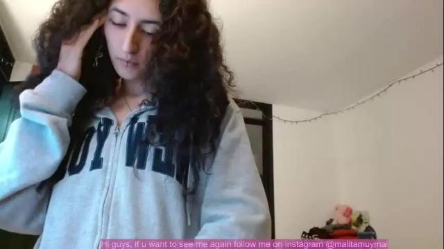 Image 2 of malitamuymal22 Stream on Chaturbate on 8 days ago