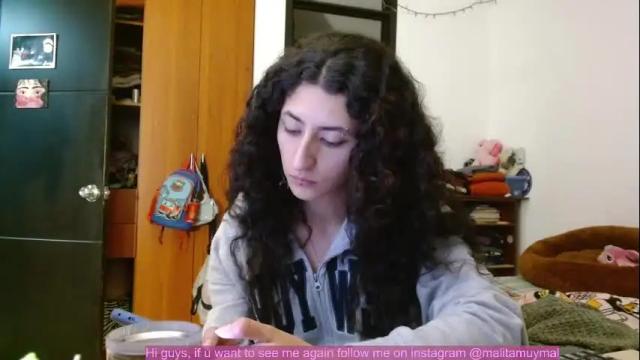 Image 3 of malitamuymal22 Stream on Chaturbate on 8 days ago