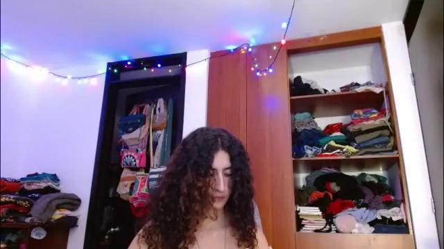 Image 3 of malitamuymal22 Stream on Chaturbate on 2 months ago