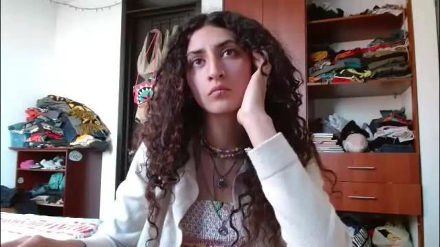 Image 7 of malitamuymal22 Stream on Chaturbate on 2 months ago