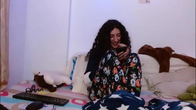 Image 3 of malitamuymal22 Stream on Chaturbate on 1 month ago