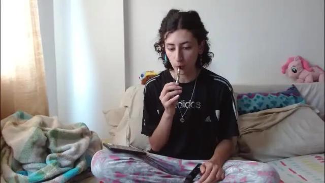 Image 3 of malitamuymal22 Stream on Chaturbate on 15 days ago