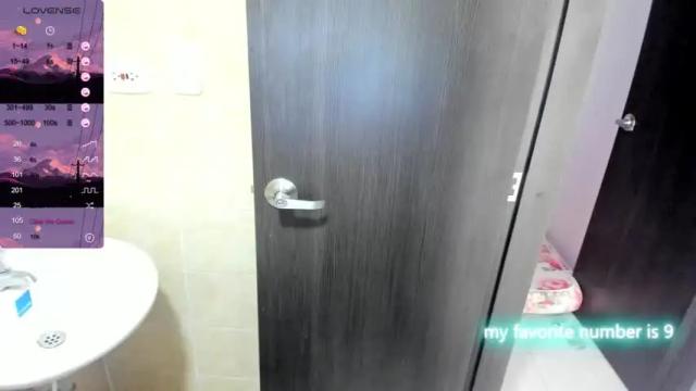 Thumbnail 3, malla_lov_ato__18's Stream at Chaturbate, 23 months ago