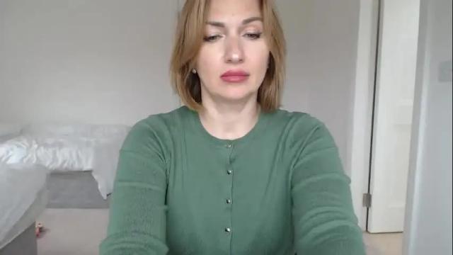 Image 12 of mallinia Stream on Chaturbate on 1 month ago
