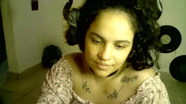 Image 7 of malorymorgantt Stream on Chaturbate on 17 months ago