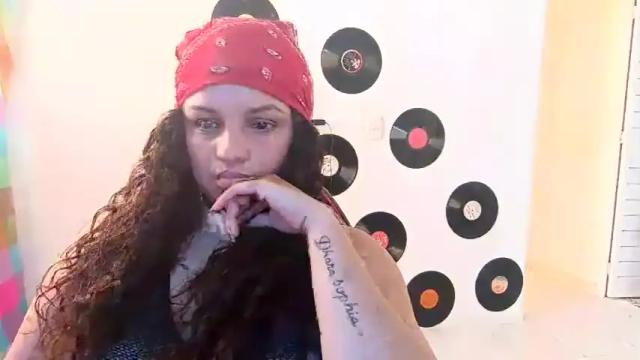 Image 2 of malorymorgantt Stream on Chaturbate on 13 months ago