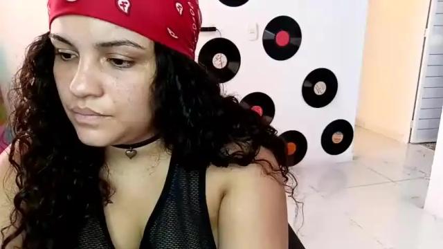 Image 8 of malorymorgantt Stream on Chaturbate on 13 months ago