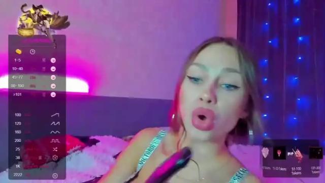 Image 10 of malyshka_helen Stream on Chaturbate on 19 months ago