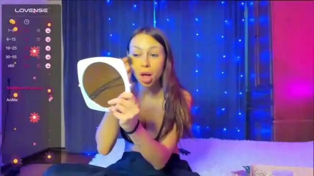 Image 2 of malyshka_helen Stream on Chaturbate on 19 months ago