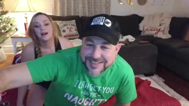 Image 12 of mamalovescum Stream on Chaturbate on 17 months ago