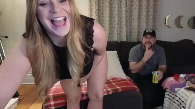 Image 11 of mamalovescum Stream on Chaturbate on 15 months ago
