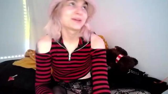 Image 3 of mamashroomz Stream on Chaturbate on 15 months ago